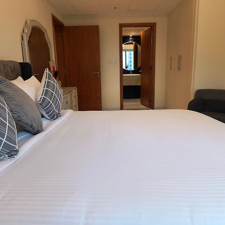 Trinity Holiday Homes - Sheikh Zayed Road Near To Financial Center Metro Station Dubaj Zewnętrze zdjęcie