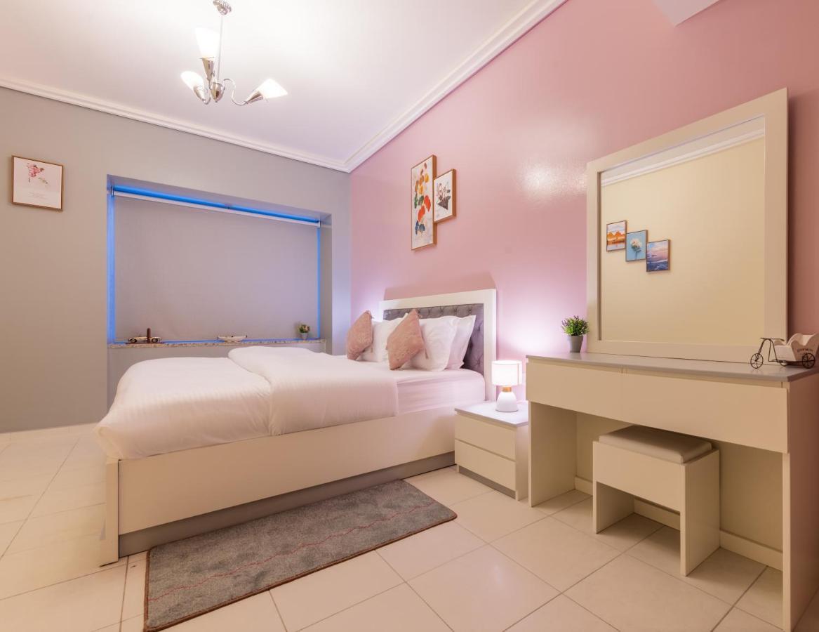 Trinity Holiday Homes - Sheikh Zayed Road Near To Financial Center Metro Station Dubaj Zewnętrze zdjęcie