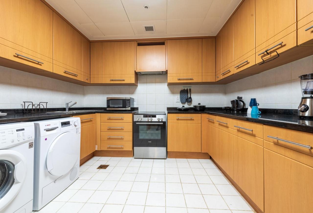 Trinity Holiday Homes - Sheikh Zayed Road Near To Financial Center Metro Station Dubaj Zewnętrze zdjęcie