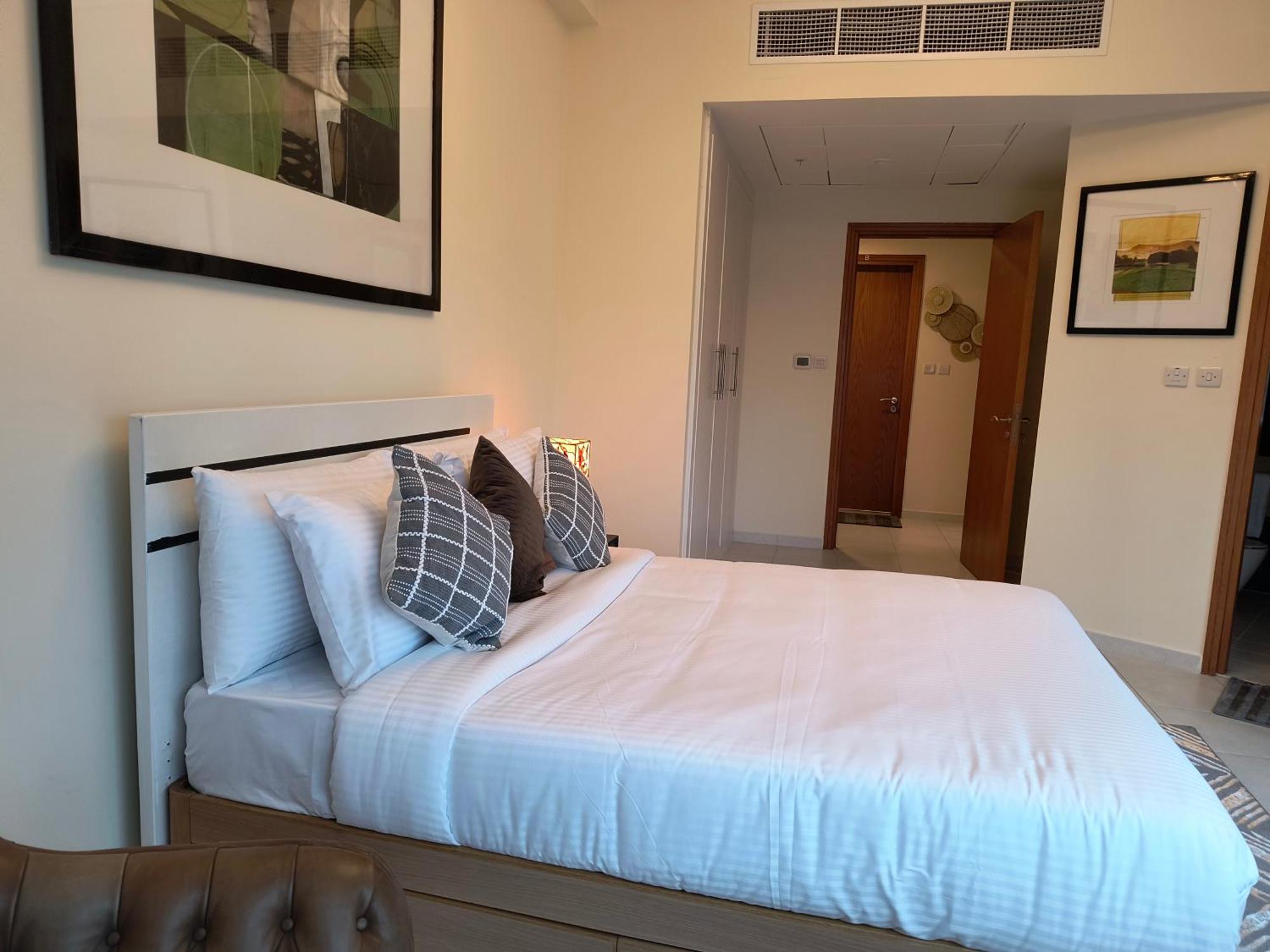 Trinity Holiday Homes - Sheikh Zayed Road Near To Financial Center Metro Station Dubaj Zewnętrze zdjęcie
