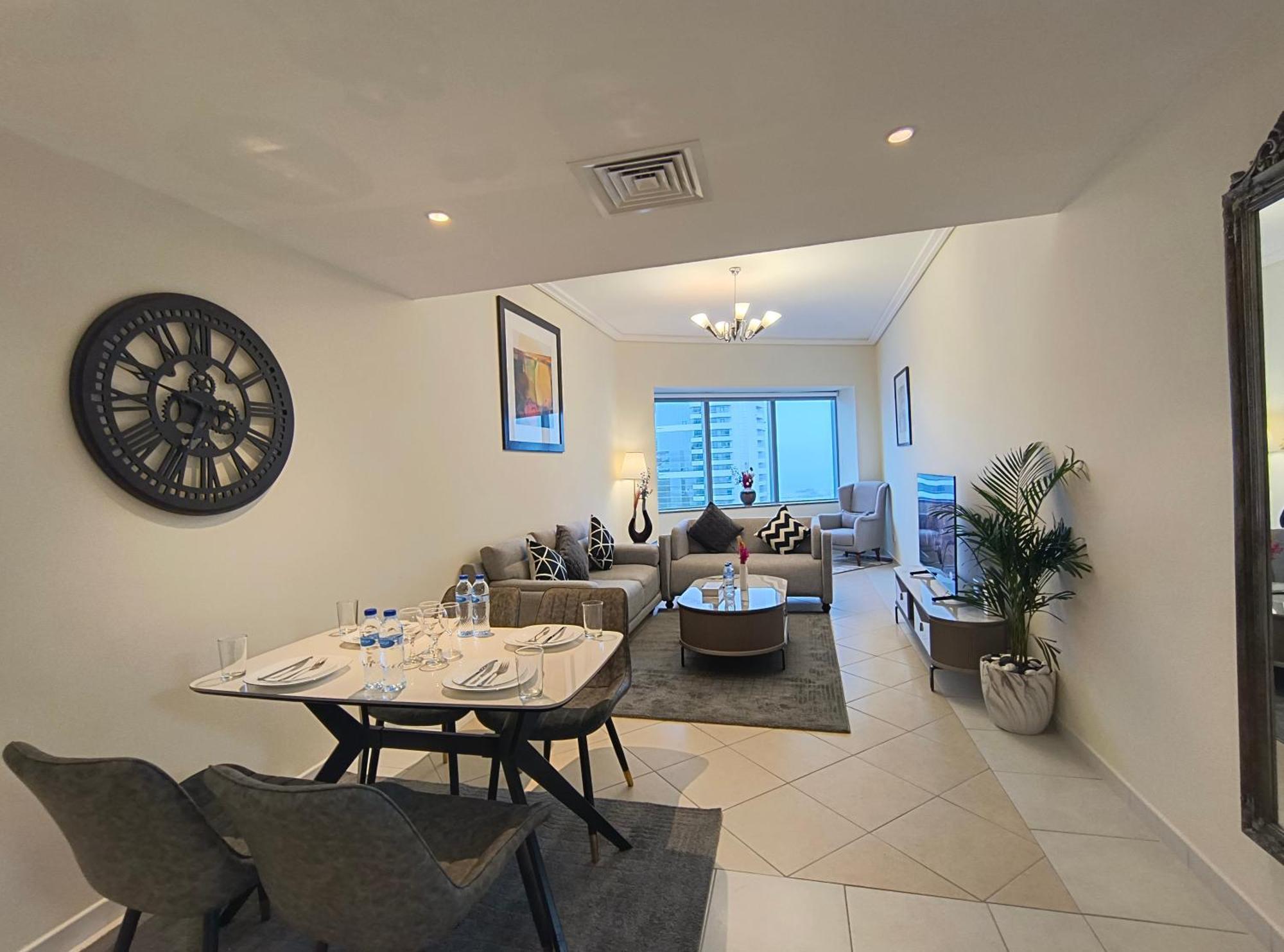 Trinity Holiday Homes - Sheikh Zayed Road Near To Financial Center Metro Station Dubaj Zewnętrze zdjęcie