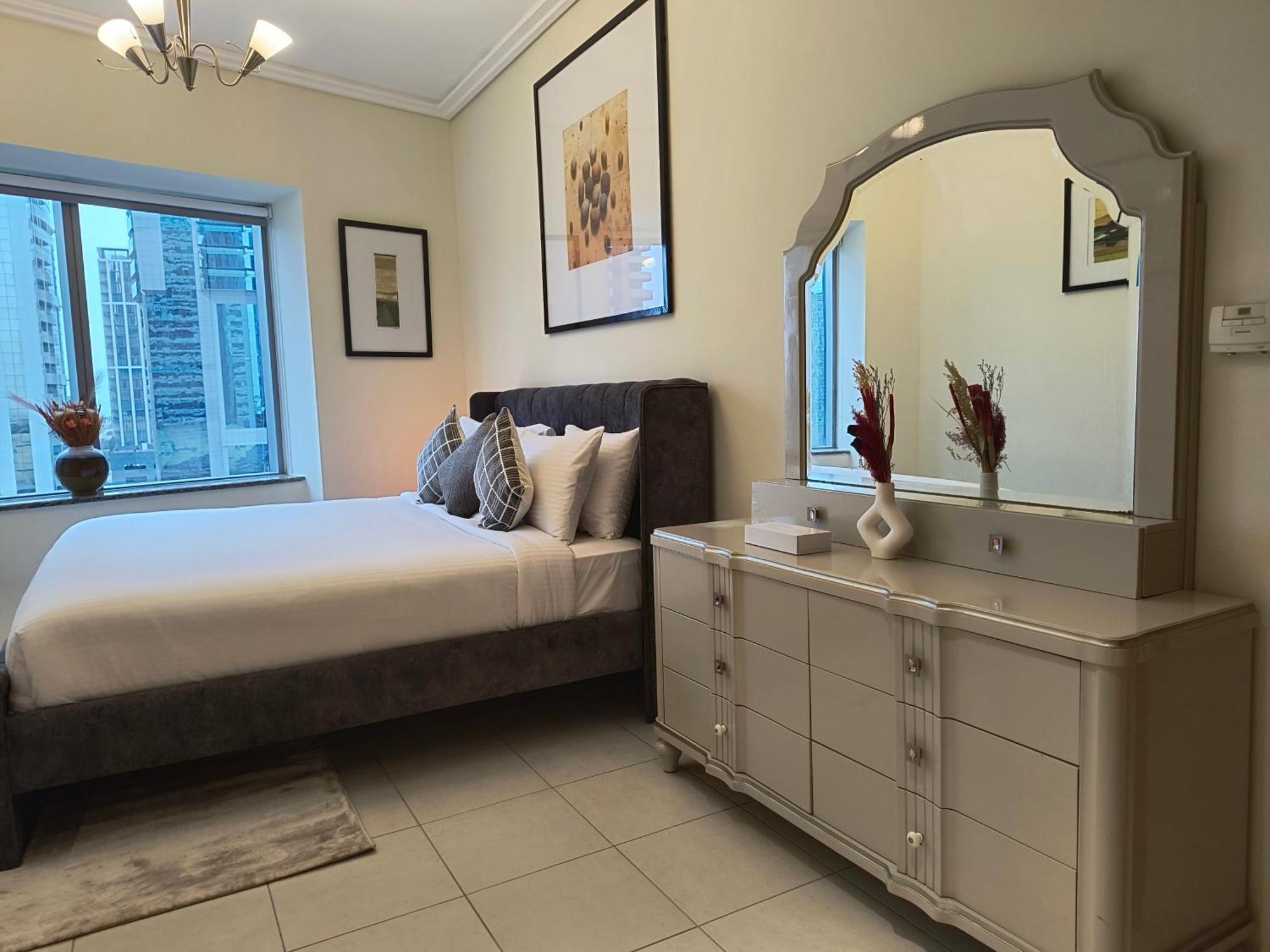 Trinity Holiday Homes - Sheikh Zayed Road Near To Financial Center Metro Station Dubaj Zewnętrze zdjęcie