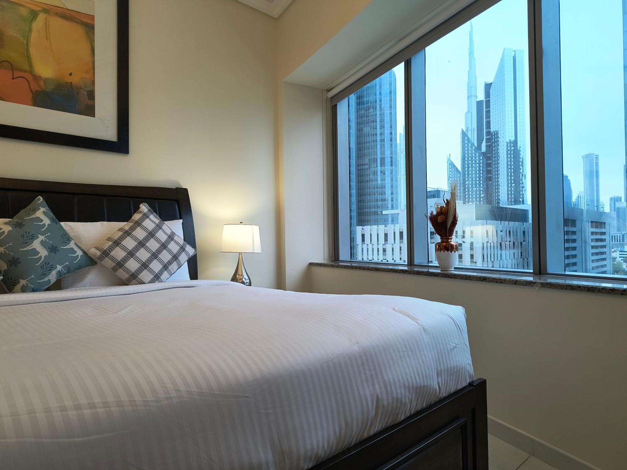 Trinity Holiday Homes - Sheikh Zayed Road Near To Financial Center Metro Station Dubaj Zewnętrze zdjęcie