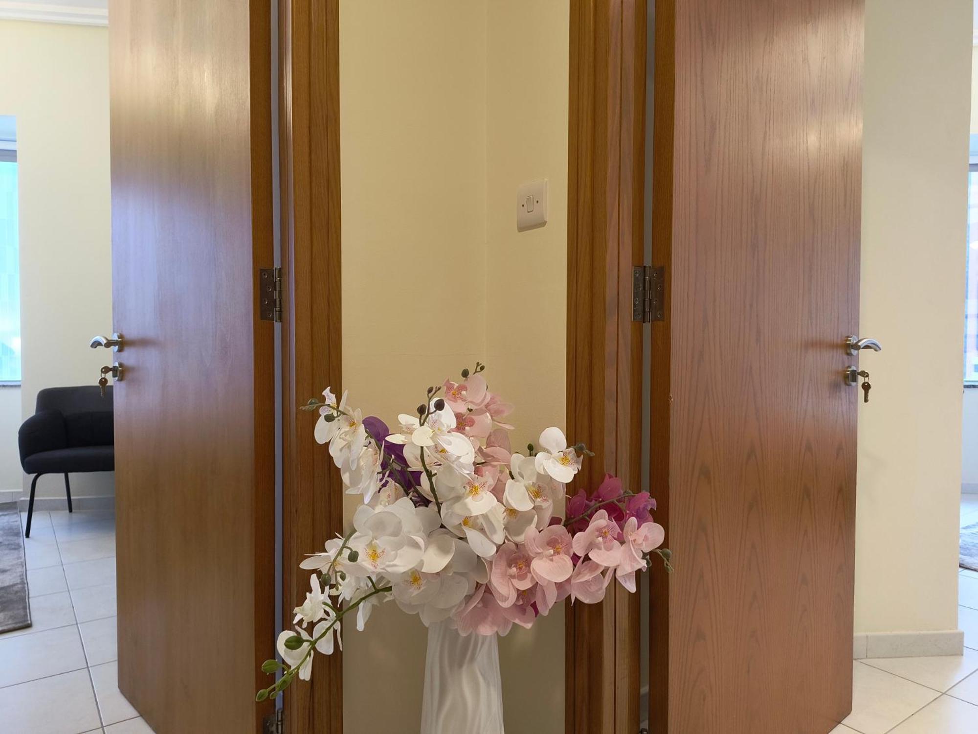 Trinity Holiday Homes - Sheikh Zayed Road Near To Financial Center Metro Station Dubaj Zewnętrze zdjęcie