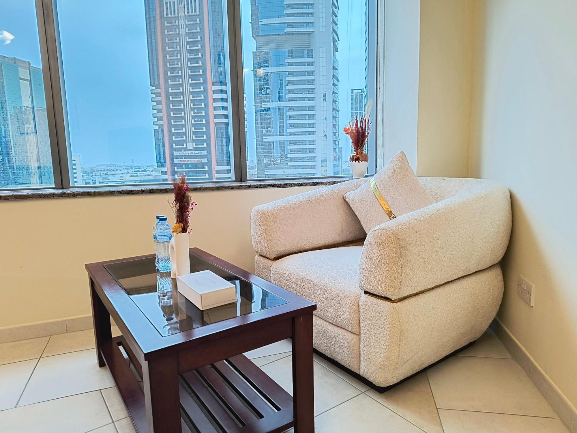 Trinity Holiday Homes - Sheikh Zayed Road Near To Financial Center Metro Station Dubaj Zewnętrze zdjęcie