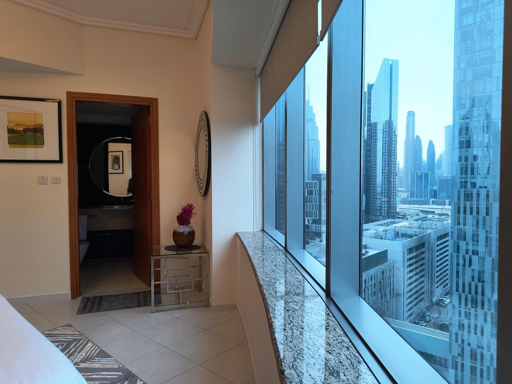 Trinity Holiday Homes - Sheikh Zayed Road Near To Financial Center Metro Station Dubaj Zewnętrze zdjęcie